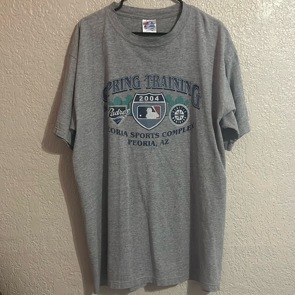 Seattle Mariners San Diego Padres 2004 Spring Training tee XL